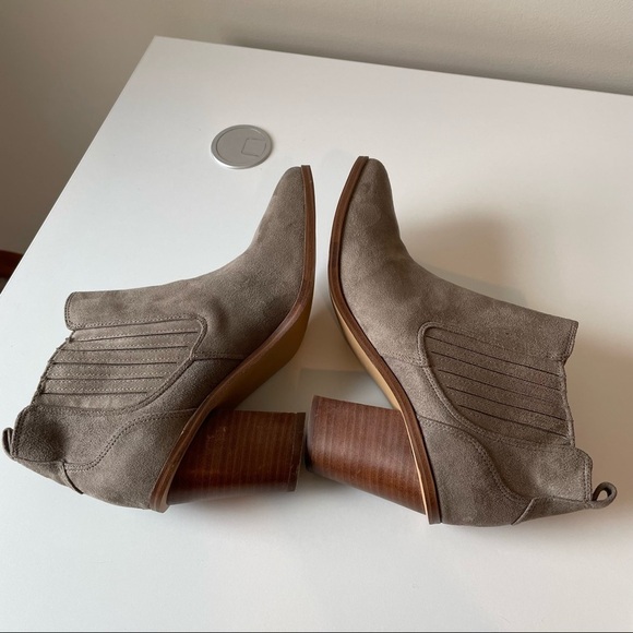 Nine West Mayley Vegan Suede Ankle Booties - Picture 5 of 7